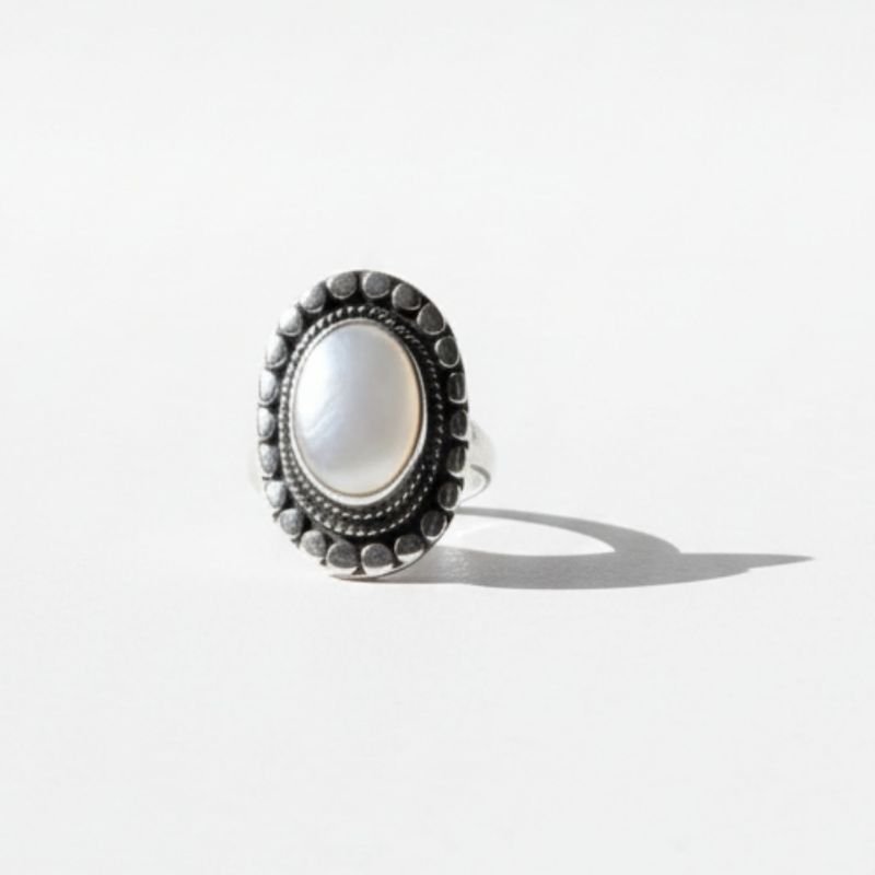 Anel em Prata com Pedra da Lua - Prata 925
