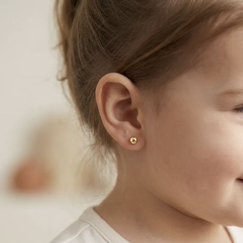 Brinco Baby de Bolinha em Ouro 18k