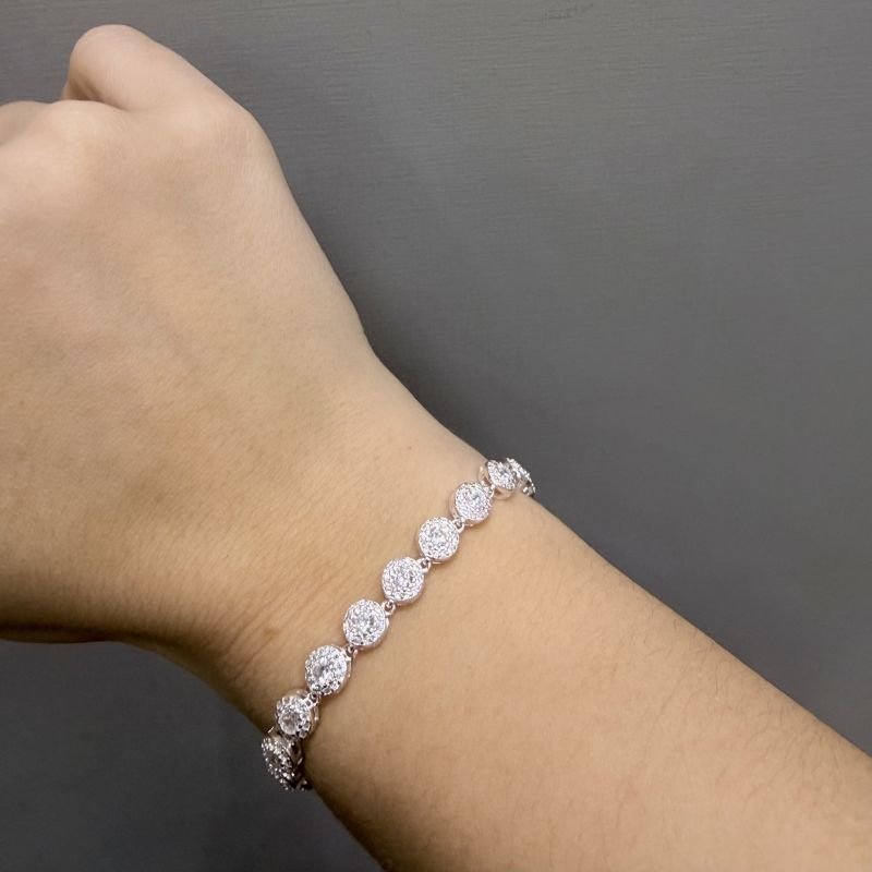 Pulseira Redonda Cravejada em Prata